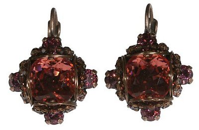 image for earring eurowire Byzantine coralline   bended 10 mm padparadscha in the centre with PP 32: rose & PP 18: lt.rose around